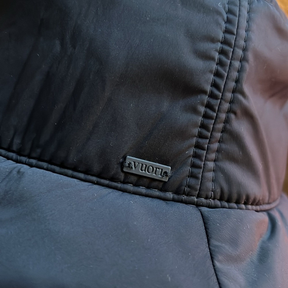 Vuori Canyons Insulated Bucket Hat - NWOT - Picture 7 of 7